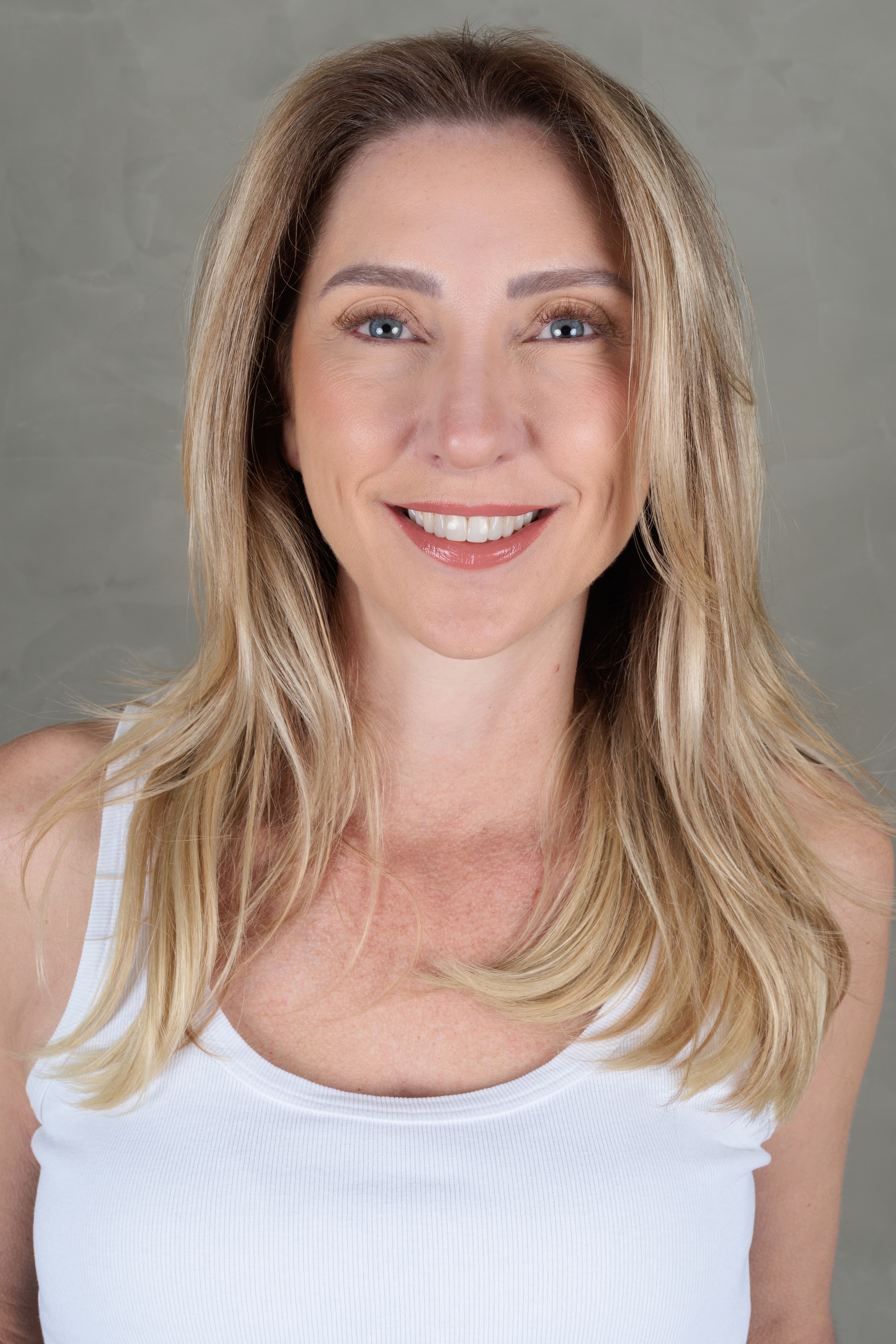 Ana Guidelli - Foto 1